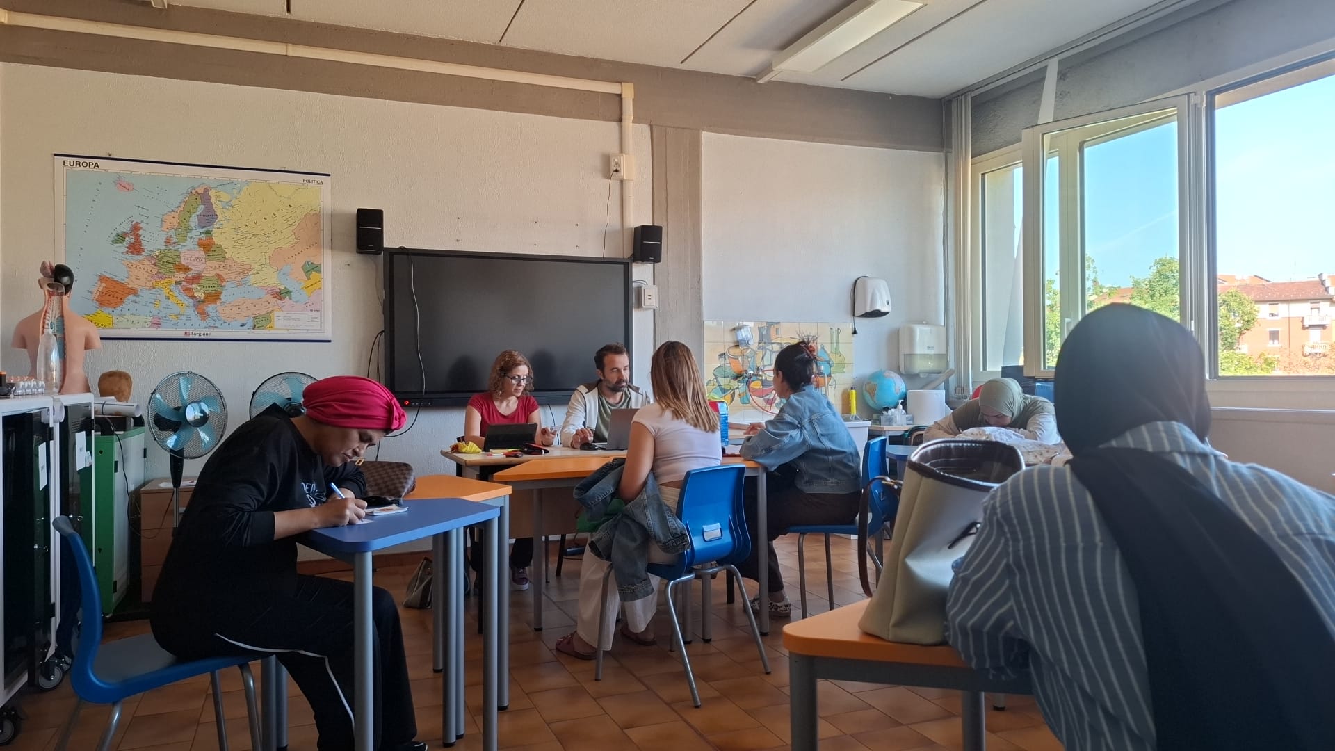 AL-VIA-AL-PCIA-DI-TORINO-IL-CORSO-GRATUITO-DI-ITALIANO-LIVELLO-A2-PER-INFERMIERI-E-OSS