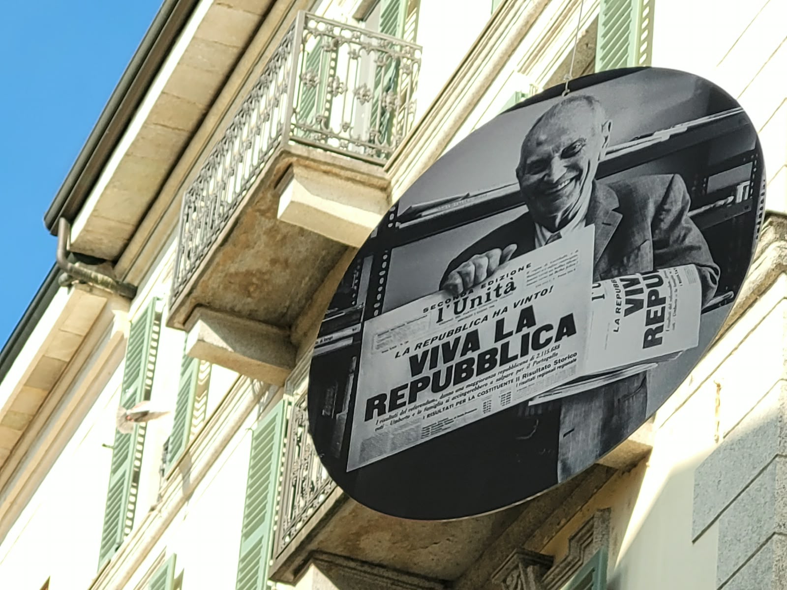 LA-REPUBBLICA-SIAMO-NOI-UNA-MOSTRA-A-CIELO-APERTO-NEL-CENTRO-DI-NOVARA-
